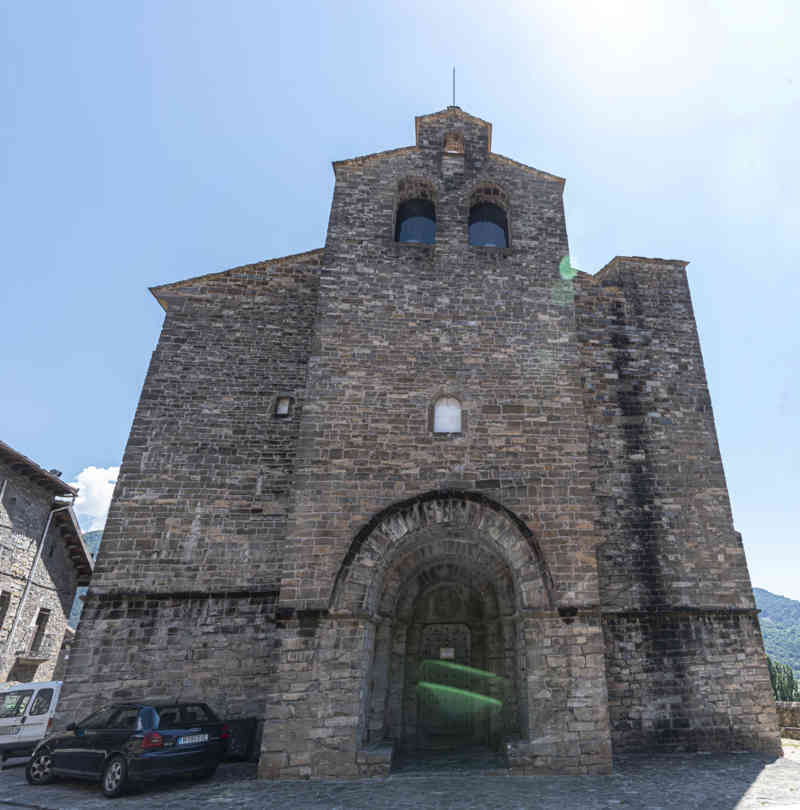 Huesca - Siresa 19 - monasterio de San Pedro de Siresa.jpg